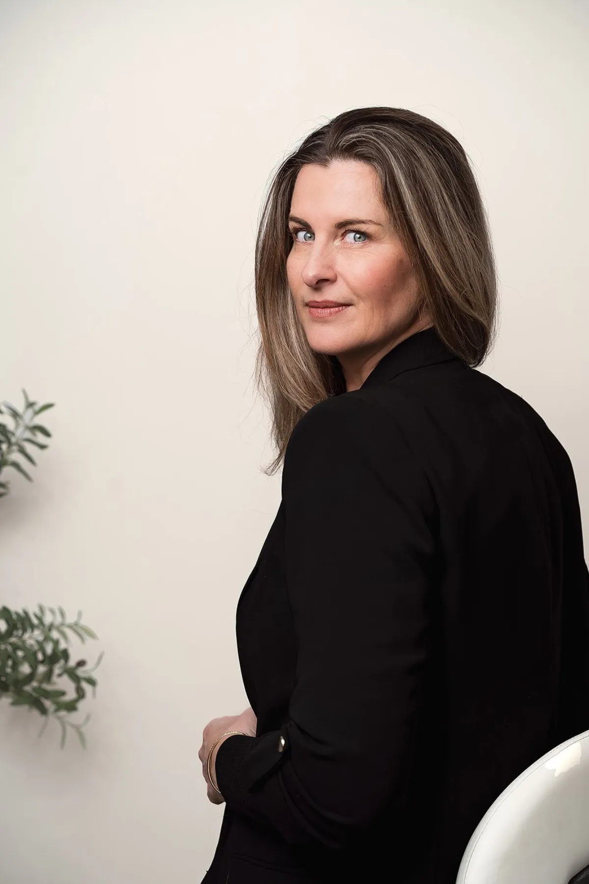 Ingeborg Beuzel - Jungiaans therapeut en ontwikkelaar van de Schaduwgoud-methode